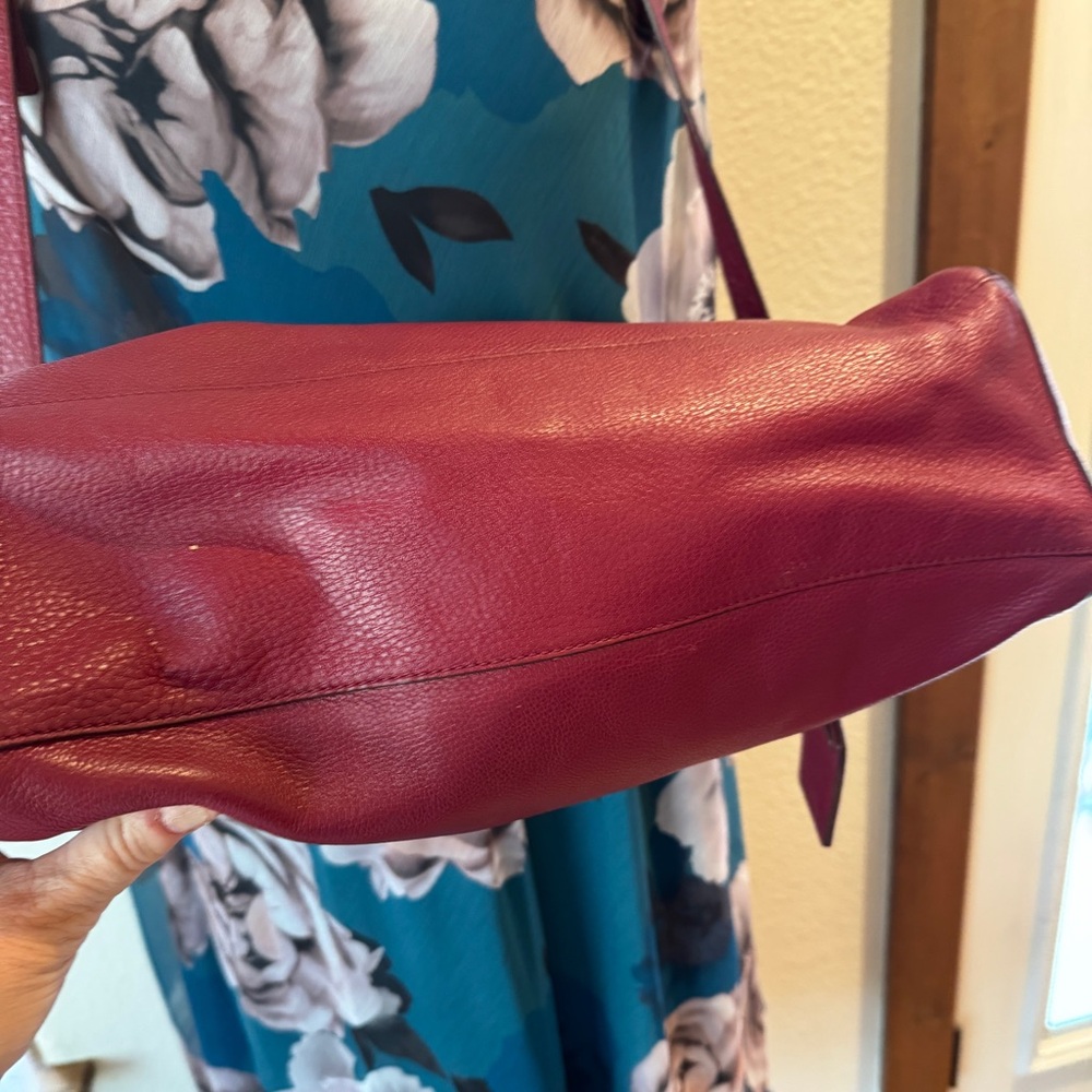 Marc by Marc Jacobs Pearl Red Leather Two-Way Bag with Crossbody Strap - Picture 11 of 14